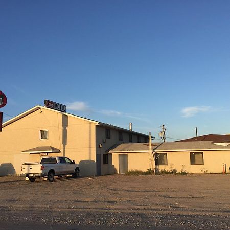 Wakiki Motel&Lounge Meadow Lake Buitenkant foto
