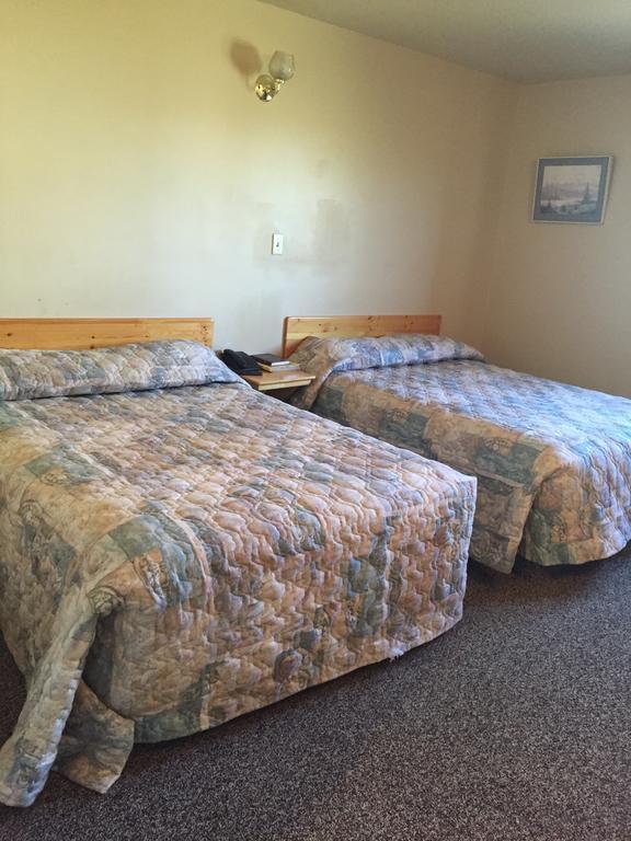 Wakiki Motel&Lounge Meadow Lake Kamer foto